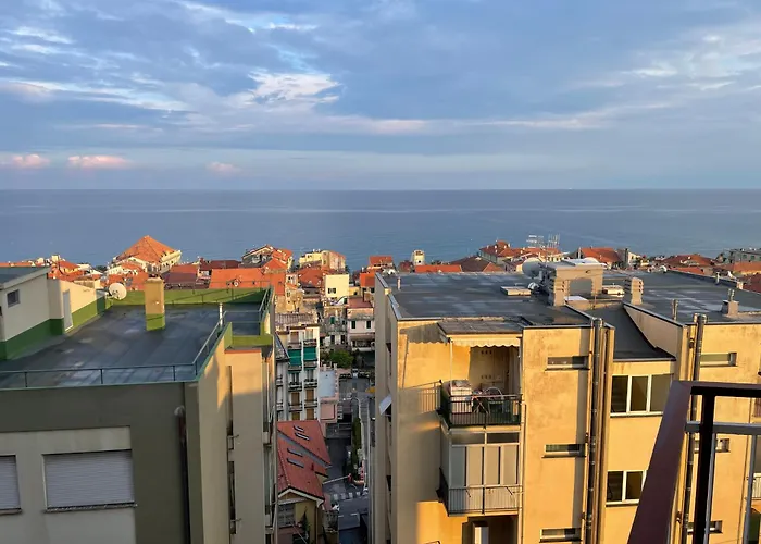 Con Vista Mozzafiato Appartement Finale Ligure